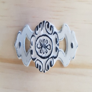 Ribbon Crest Short Handle