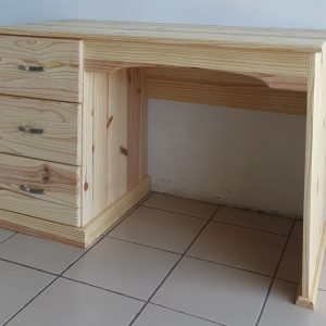 Desk S3 1200 - RAW